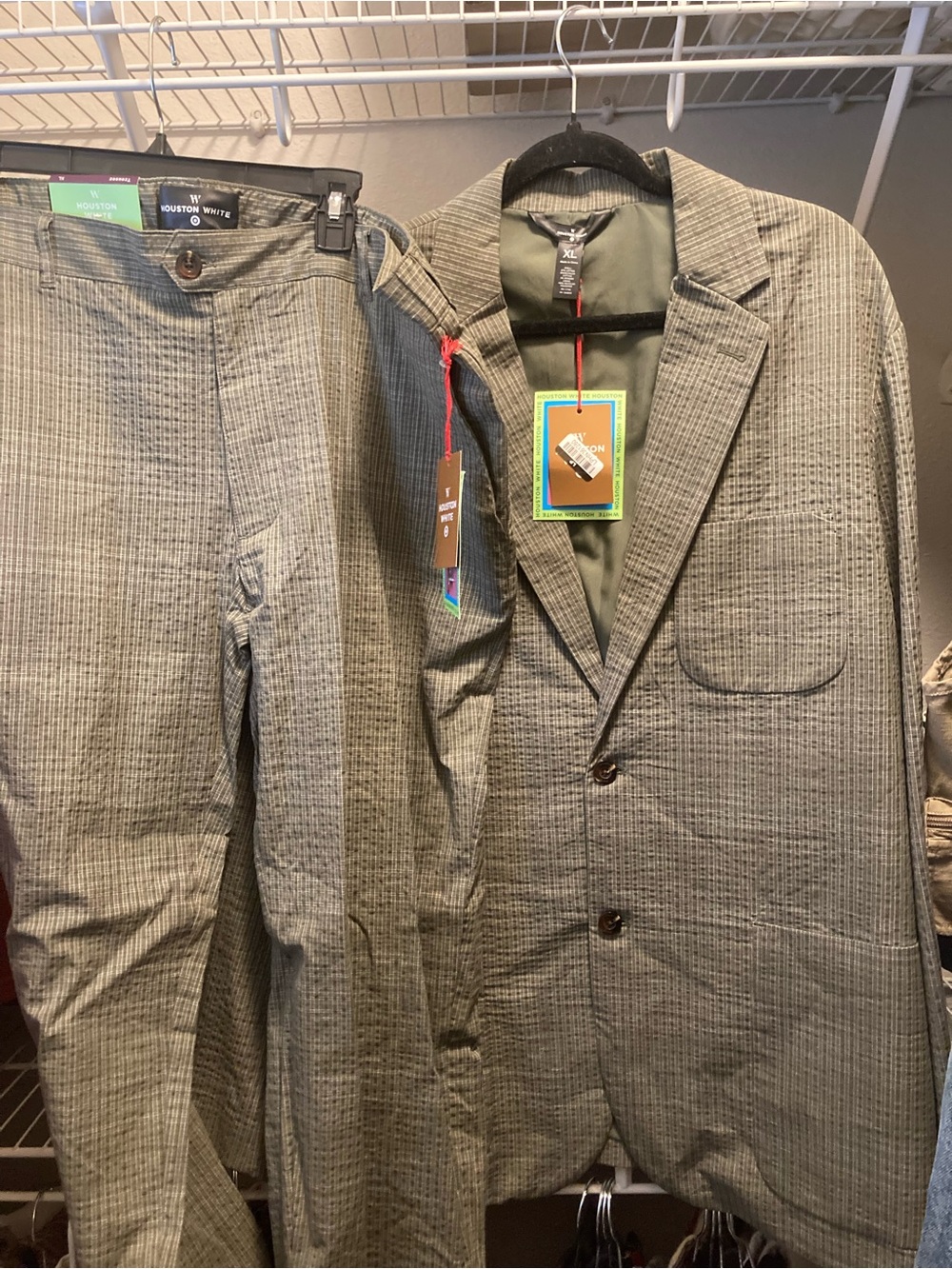 NWT Houston White 2-piece Suit: Blazer, Pants (XL / 50) Multi-Olive-Green-Plaid